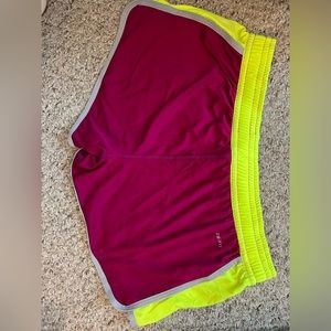 Nike shorts size Large